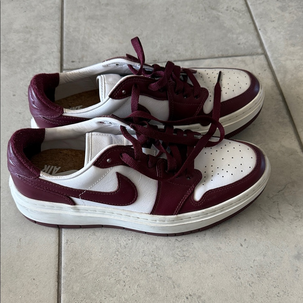 Jordan
Air Jordan 1 Low Elevate "White/Sail/Dark Beetroot" sneakers
